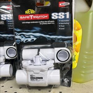 NWT RectorSeal Safe-T-Switch SS1. Bundle and save on shipping.